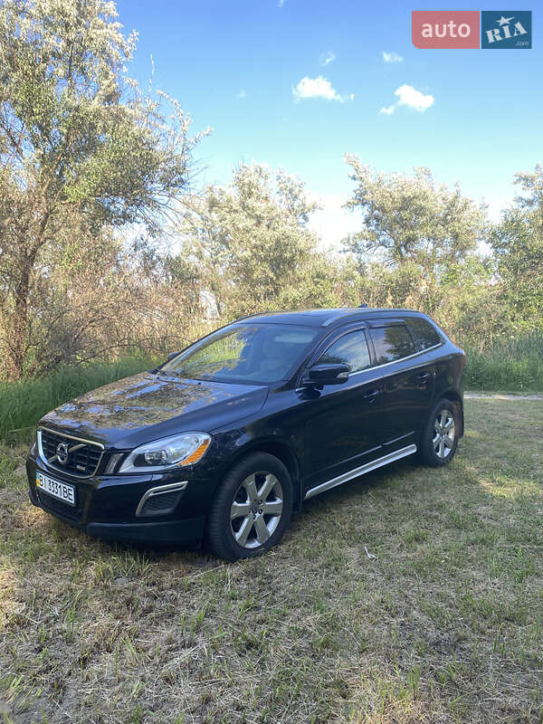 Внедорожник / Кроссовер Volvo XC60 2010 в Полтаве