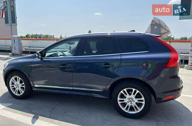 Позашляховик / Кросовер Volvo XC60 2015 в 