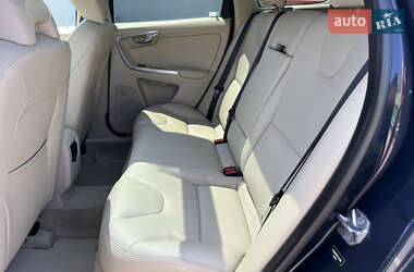 Позашляховик / Кросовер Volvo XC60 2015 в 