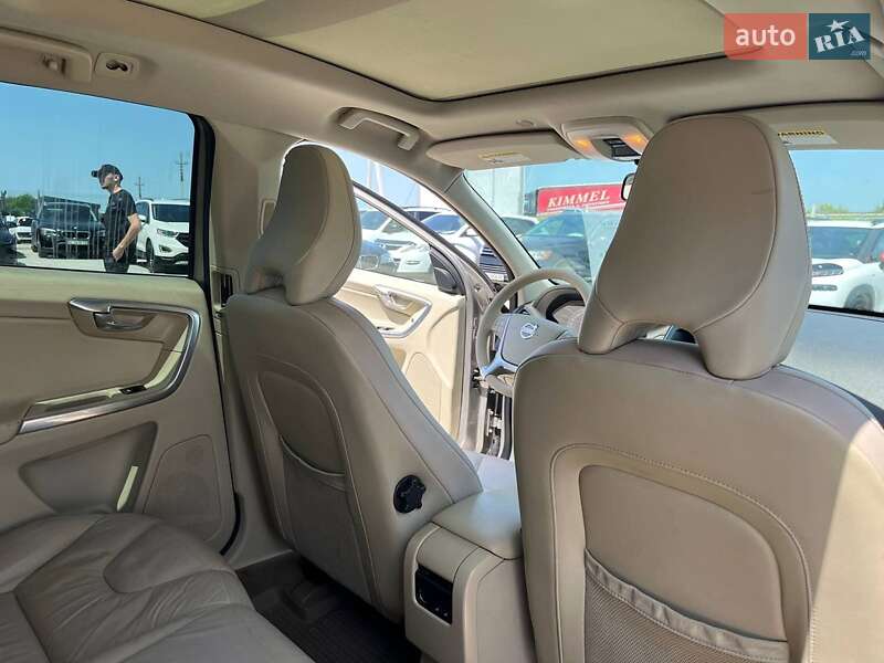 Позашляховик / Кросовер Volvo XC60 2012 в Львові