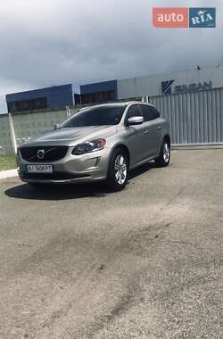 Внедорожник / Кроссовер Volvo XC60 2015 в 