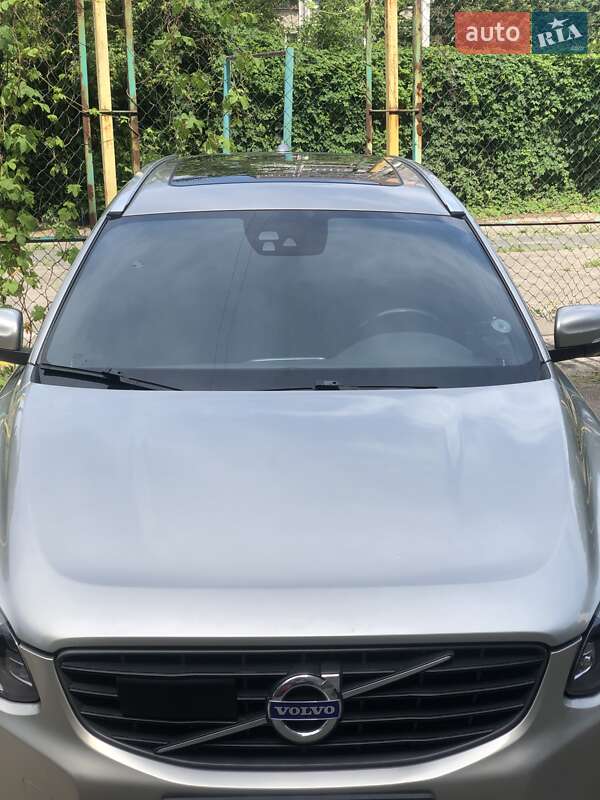 Внедорожник / Кроссовер Volvo XC60 2015 в Броварах
