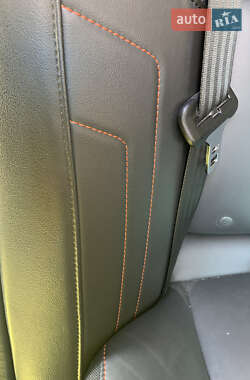 Внедорожник / Кроссовер Volvo XC60 2014 в 