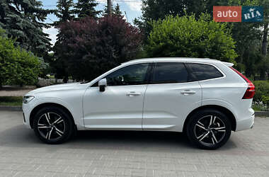 Внедорожник / Кроссовер Volvo XC60 2019 в 
