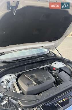 Позашляховик / Кросовер Volvo XC60 2017 в 