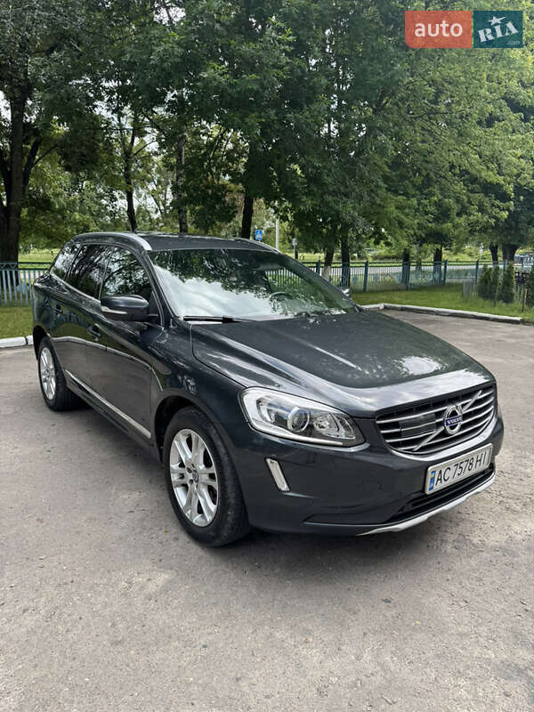 Внедорожник / Кроссовер Volvo XC60 2015 в 