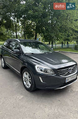 Внедорожник / Кроссовер Volvo XC60 2015 в 