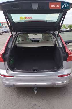 Внедорожник / Кроссовер Volvo XC60 2022 в 