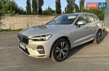 Внедорожник / Кроссовер Volvo XC60 2021 в 