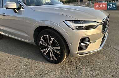 Внедорожник / Кроссовер Volvo XC60 2021 в 