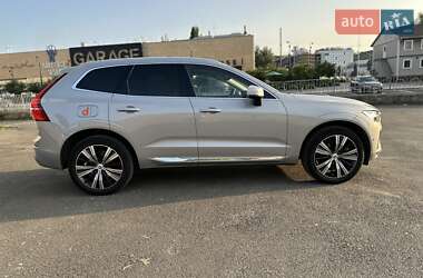 Внедорожник / Кроссовер Volvo XC60 2021 в 