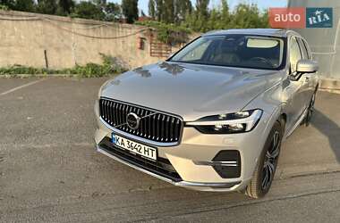Внедорожник / Кроссовер Volvo XC60 2021 в 