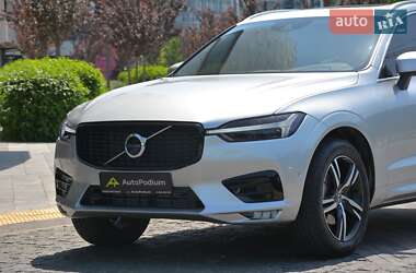 Внедорожник / Кроссовер Volvo XC60 2018 в 