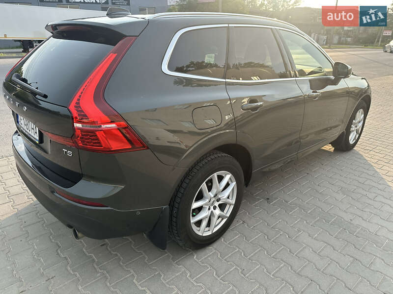 Внедорожник / Кроссовер Volvo XC60 2018 в Черновцах