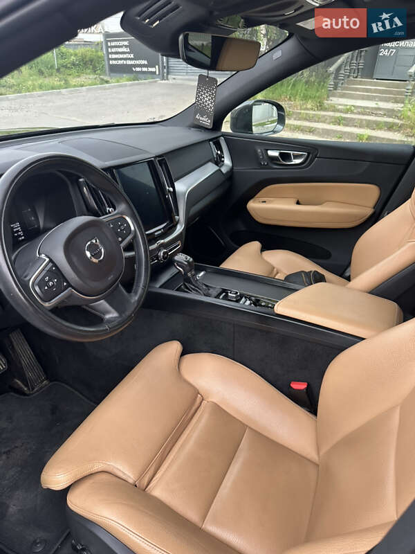 Внедорожник / Кроссовер Volvo XC60 2018 в Черновцах
