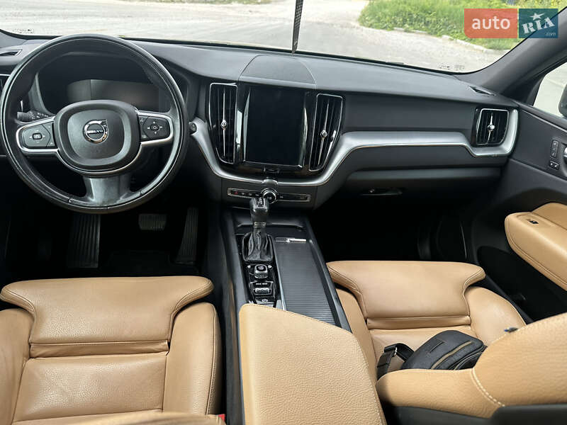 Внедорожник / Кроссовер Volvo XC60 2018 в Черновцах