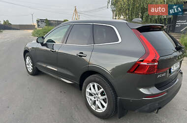 Внедорожник / Кроссовер Volvo XC60 2018 в 