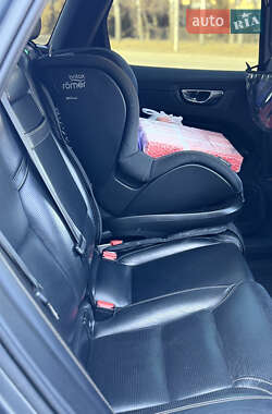 Внедорожник / Кроссовер Volvo XC60 2017 в 