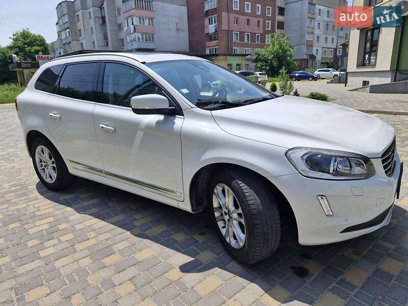 Внедорожник / Кроссовер Volvo XC60 2015 в Калуше