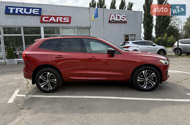 Внедорожник / Кроссовер Volvo XC60 2020 в 