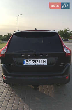 Позашляховик / Кросовер Volvo XC60 2010 в 