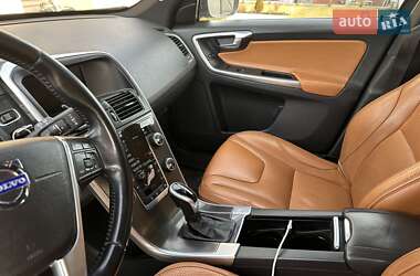 Внедорожник / Кроссовер Volvo XC60 2014 в 