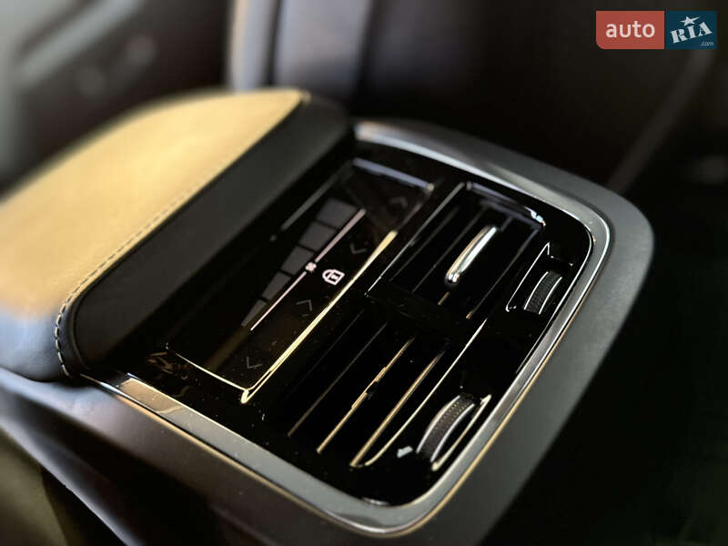 Позашляховик / Кросовер Volvo XC60 2018 в Дрогобичі