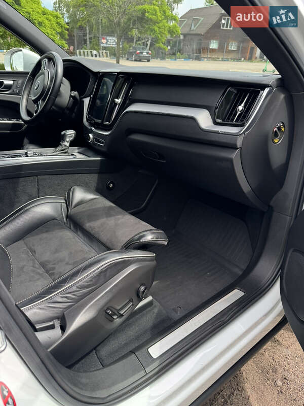 Внедорожник / Кроссовер Volvo XC60 2018 в Черкассах