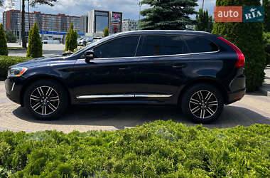 Внедорожник / Кроссовер Volvo XC60 2017 в 