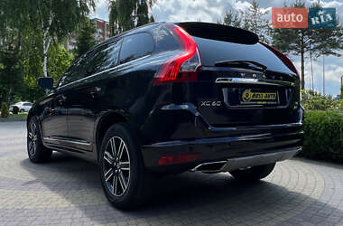 Внедорожник / Кроссовер Volvo XC60 2017 в 