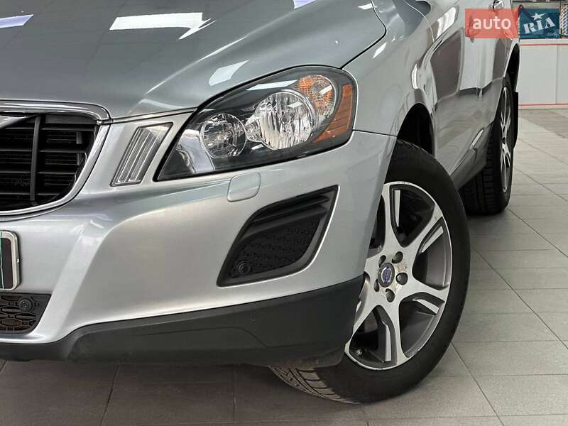 Внедорожник / Кроссовер Volvo XC60 2012 в Киеве