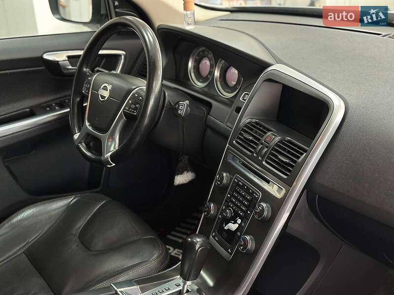 Внедорожник / Кроссовер Volvo XC60 2012 в Киеве