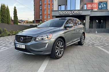 Внедорожник / Кроссовер Volvo XC60 2016 в 