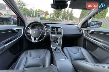 Внедорожник / Кроссовер Volvo XC60 2016 в 
