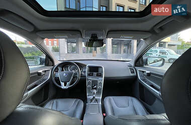 Внедорожник / Кроссовер Volvo XC60 2016 в 