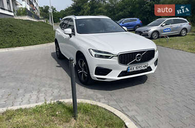 Внедорожник / Кроссовер Volvo XC60 2018 в 