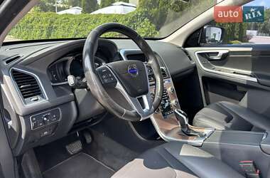 Внедорожник / Кроссовер Volvo XC60 2016 в 