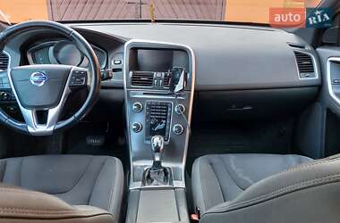 Внедорожник / Кроссовер Volvo XC60 2014 в 
