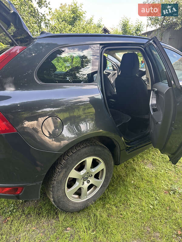 Внедорожник / Кроссовер Volvo XC60 2009 в Ивано-Франковске