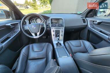 Внедорожник / Кроссовер Volvo XC60 2017 в 