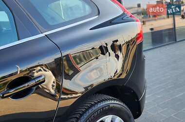Внедорожник / Кроссовер Volvo XC60 2017 в 