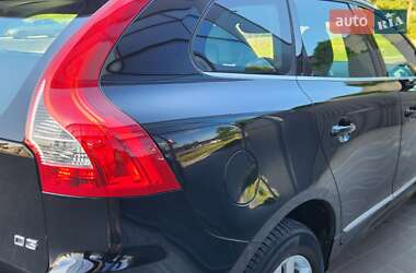 Внедорожник / Кроссовер Volvo XC60 2017 в 