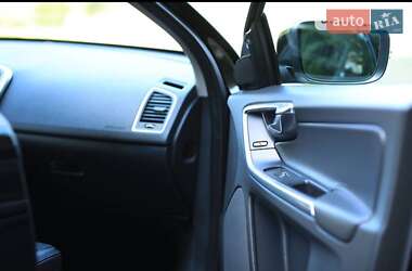 Внедорожник / Кроссовер Volvo XC60 2015 в 