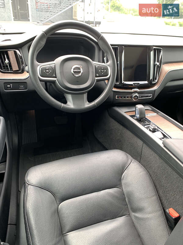 Позашляховик / Кросовер Volvo XC60 2021 в Броварах