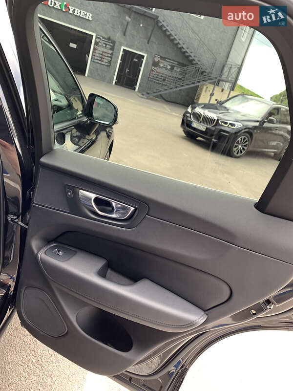 Позашляховик / Кросовер Volvo XC60 2021 в Броварах