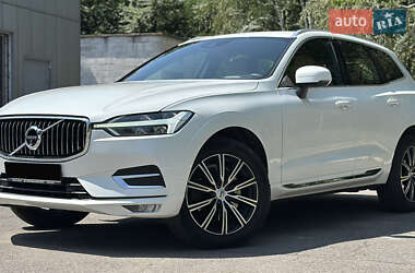 Внедорожник / Кроссовер Volvo XC60 2020 в 