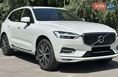 Внедорожник / Кроссовер Volvo XC60 2020 в 
