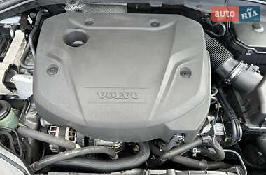 Внедорожник / Кроссовер Volvo XC60 2016 в 