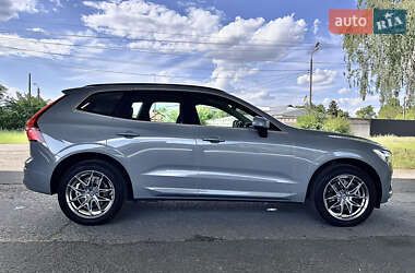 Внедорожник / Кроссовер Volvo XC60 2023 в 