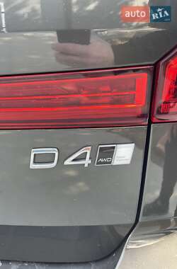 Внедорожник / Кроссовер Volvo XC60 2017 в 